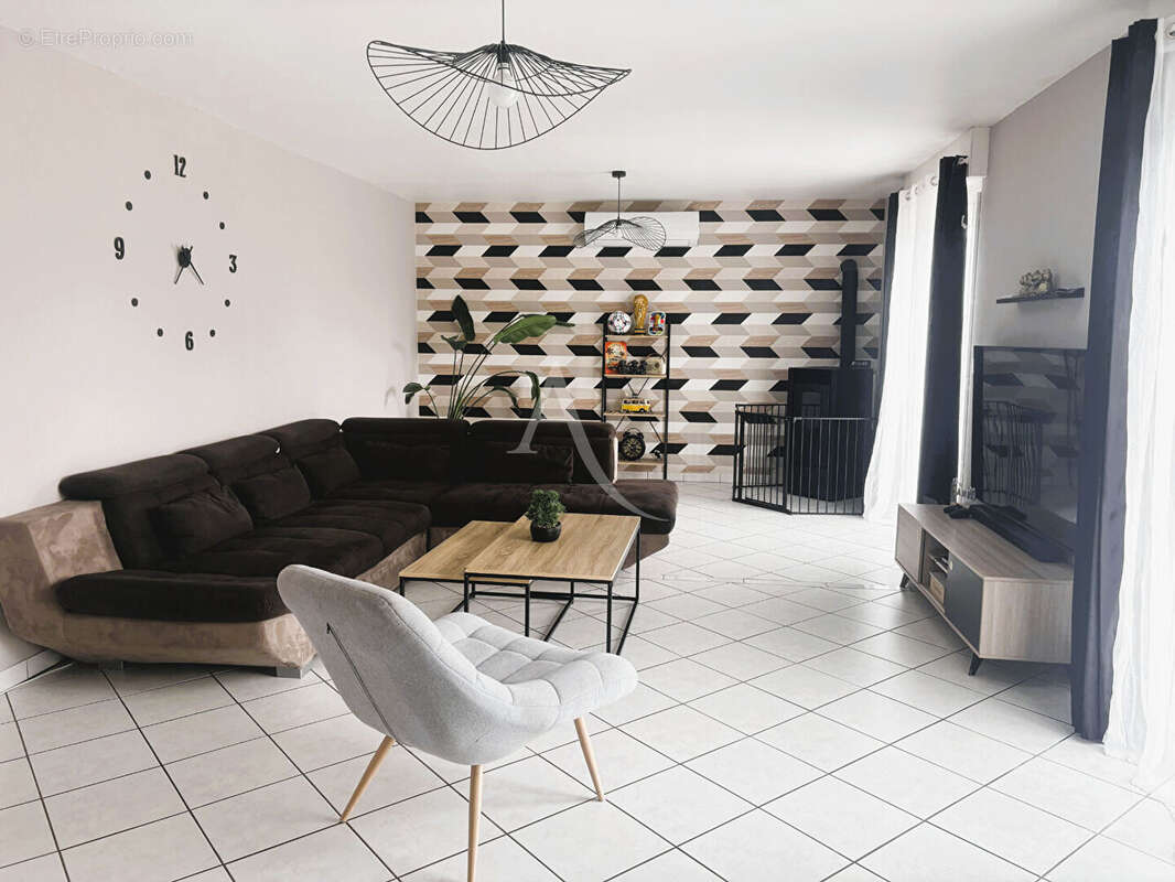 Maison Issé 5 pièces 176 m2 - photo 2