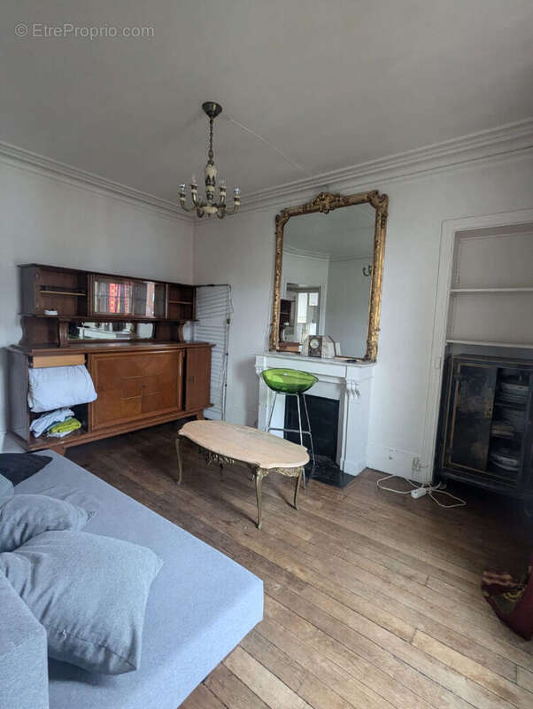 Appartement à PARIS-19E