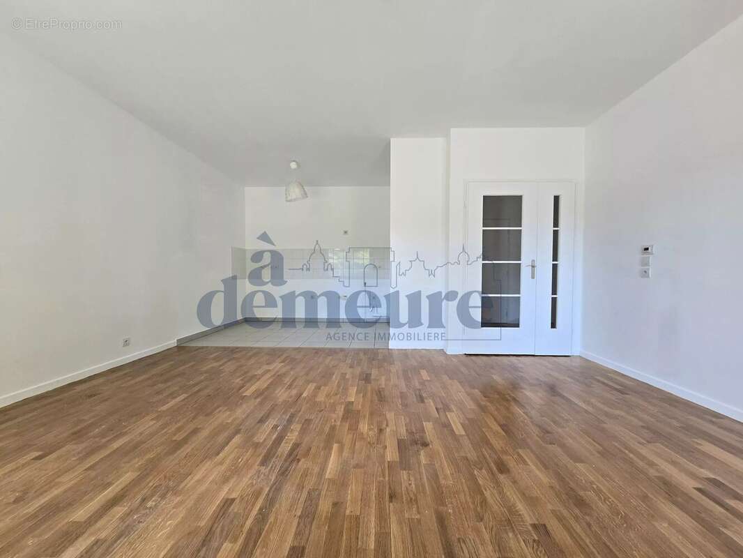 Appartement à ISSY-LES-MOULINEAUX