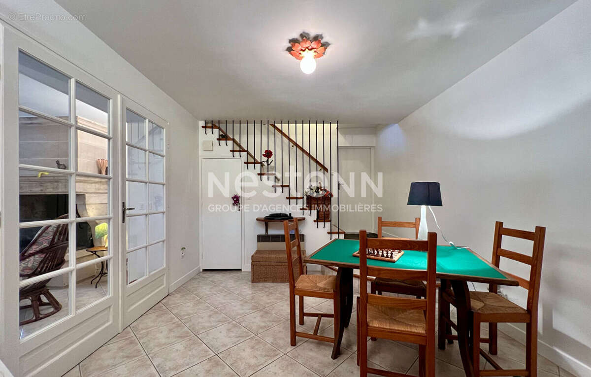 Maison à AULNOIS-EN-PERTHOIS