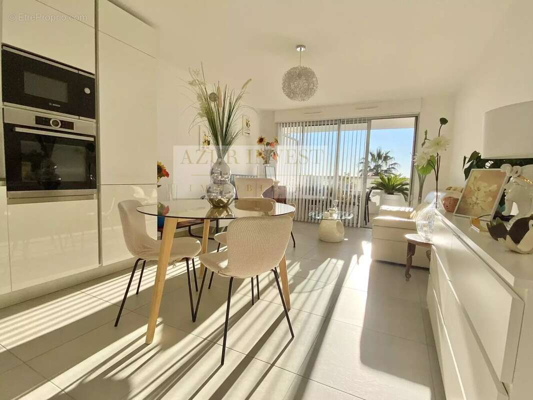 Appartement à ROQUEBRUNE-CAP-MARTIN