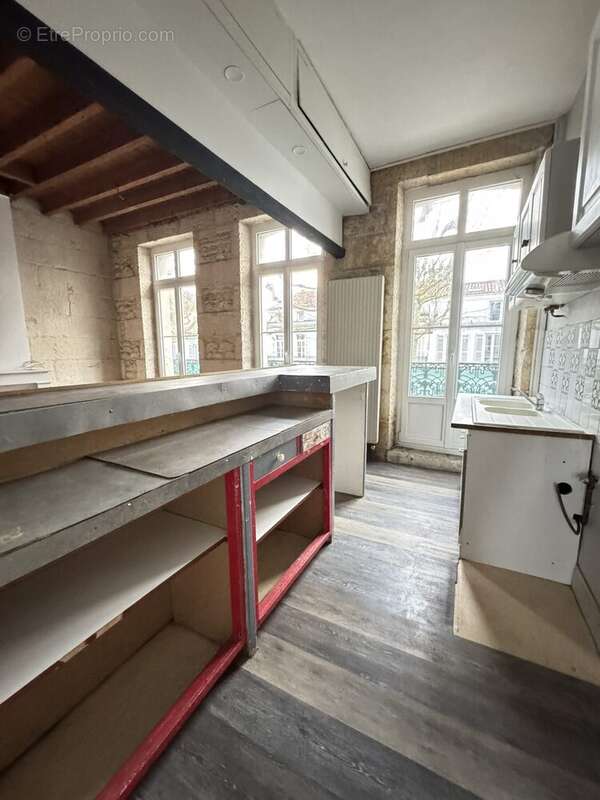 Appartement à SAINTES