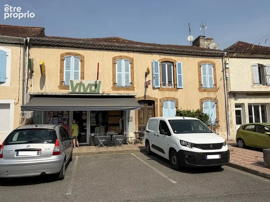 Photo Commerce à Viella au prix de 390 000€