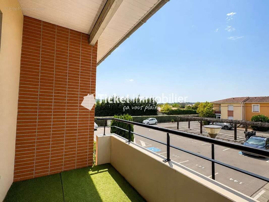 T2 45 m2 eaunes avec 2 places de parking - photo 8