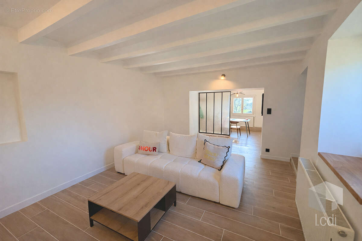 SAVASSE, maison en pierre de 165 m2 - photo 7