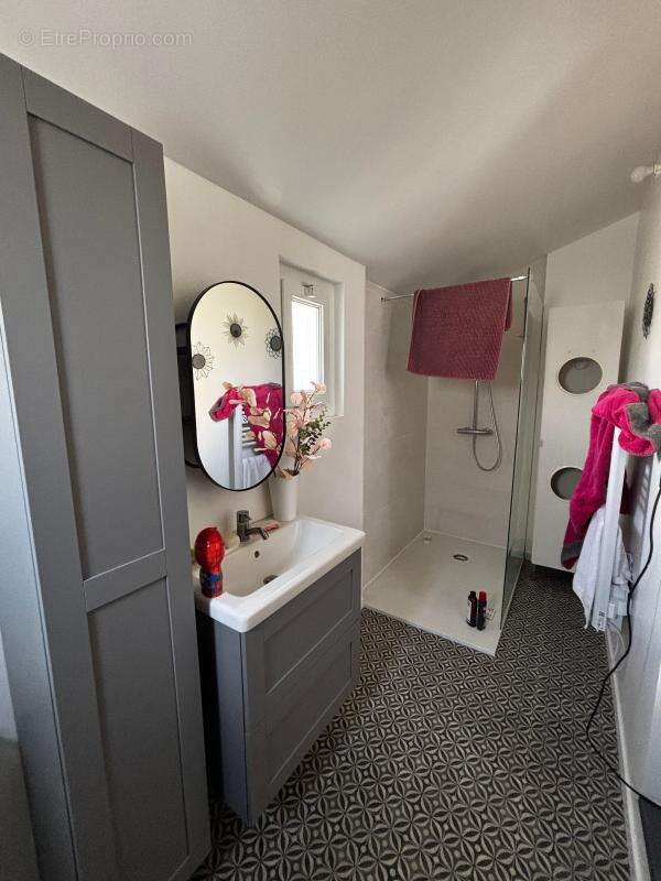 Maison de plain-pied rénovée avec charme – Proche Centre-Ville - photo 11