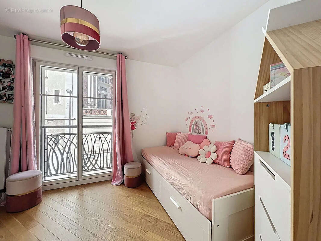 Appartement à SURESNES