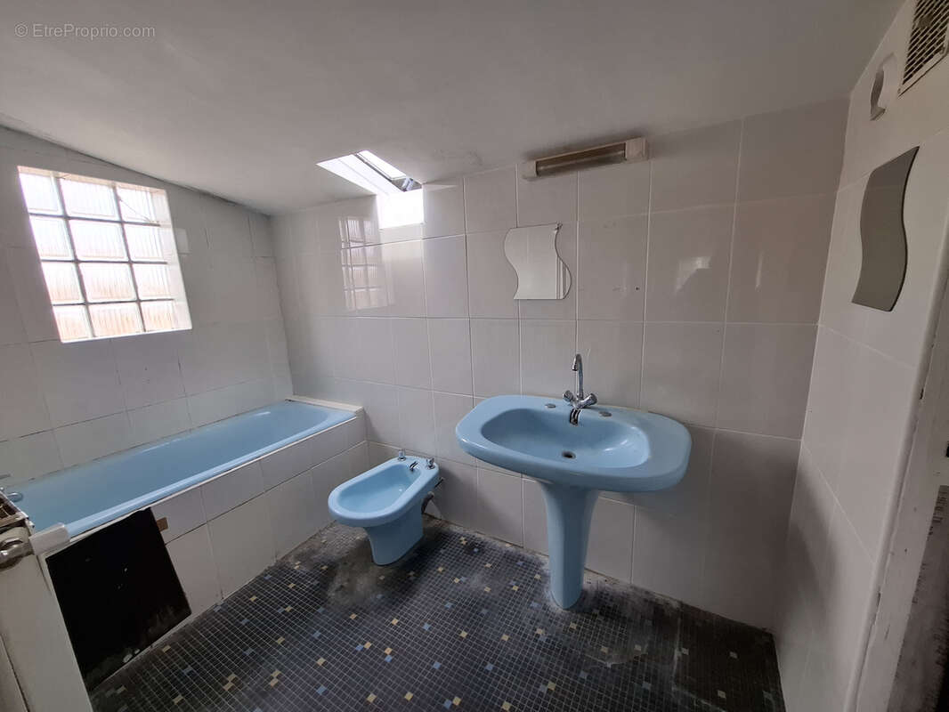 Maison à SAINT-ETIENNE-DE-MER-MORTE