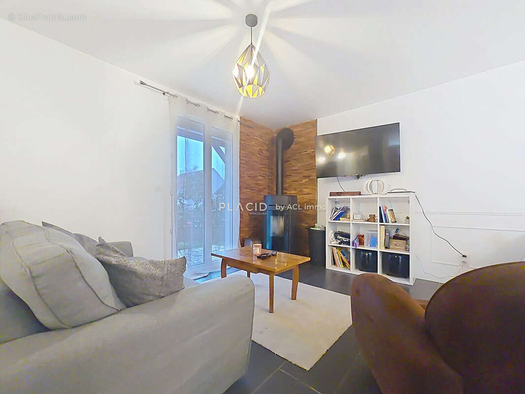 Maison à ETIVAL-LES-LE-MANS