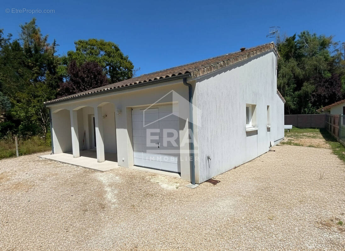 Maison à MONTPON-MENESTEROL