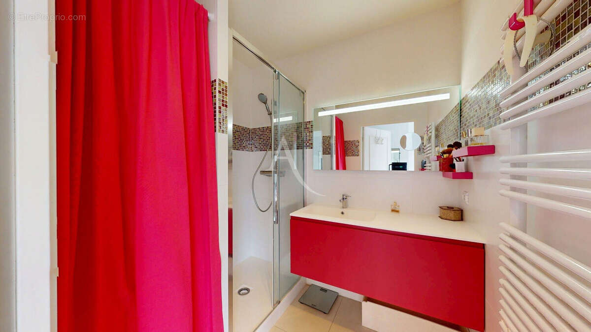 Appartement à LE PLESSIS-ROBINSON