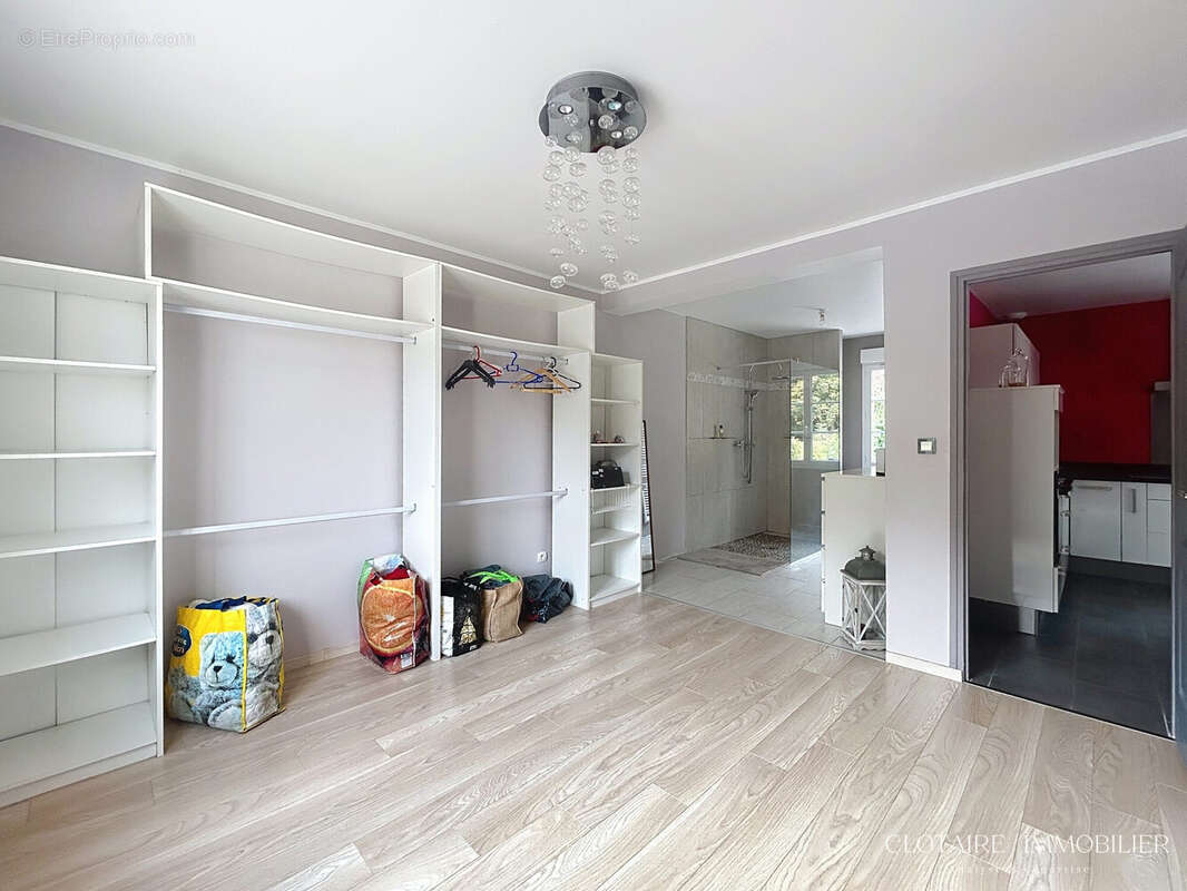 Maison à SAINT-VAAST-DE-LONGMONT