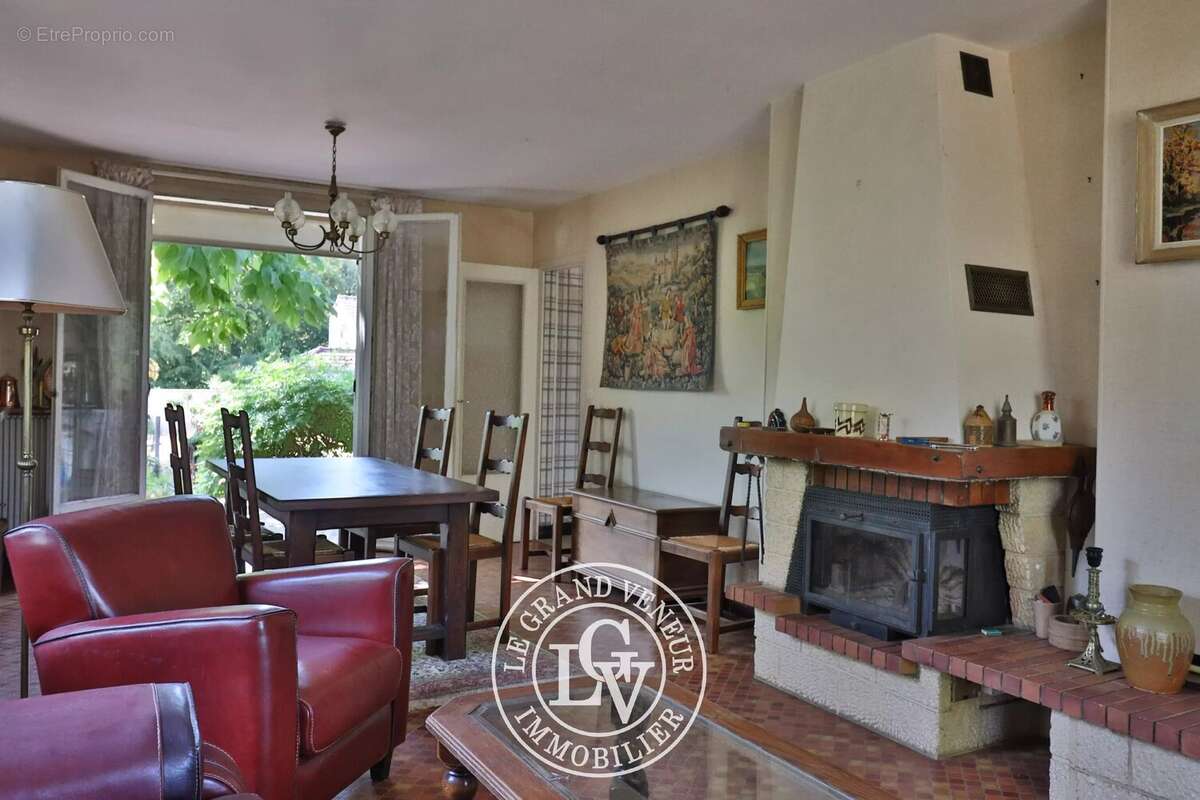 Bourron marlotte - maison 4 chambres- sous sol - jardin de 972m² - - photo 7