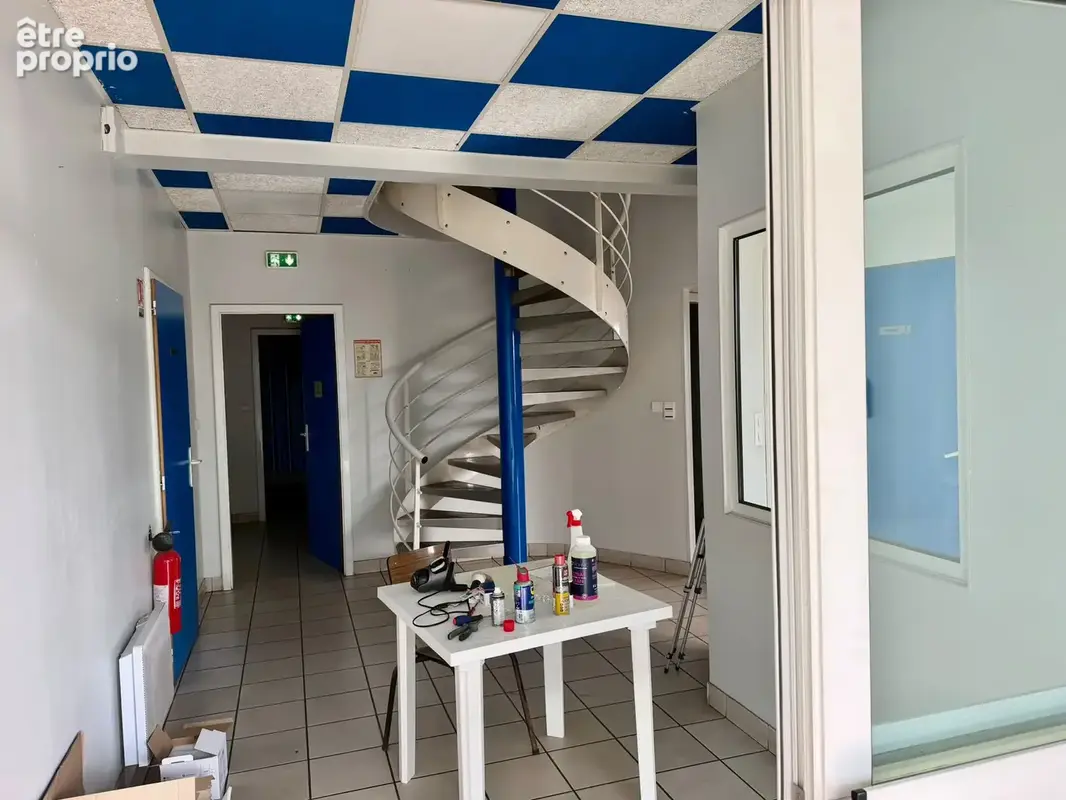 Vente ensemble immobilier industriel de 3 660 m2, sur terrain de 21 181 m2 LURE - photo 5