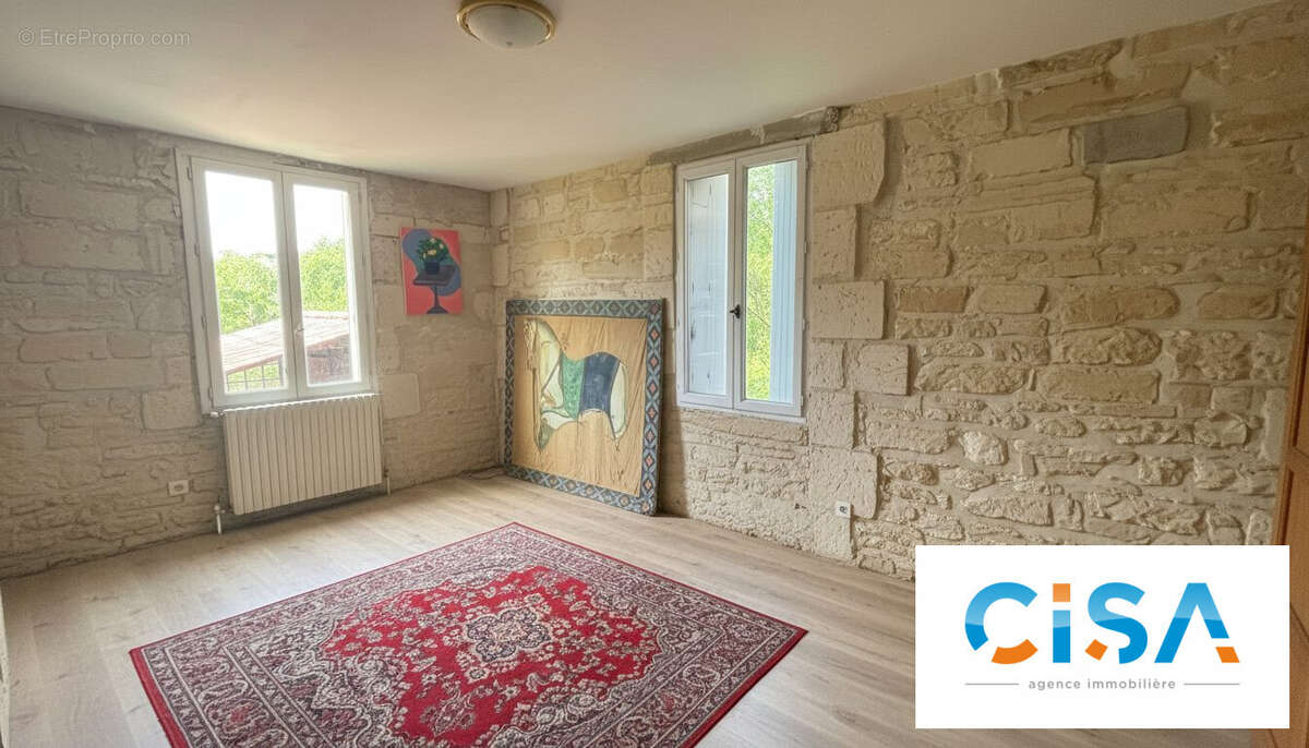 Maison à PONT-SAINTE-MAXENCE