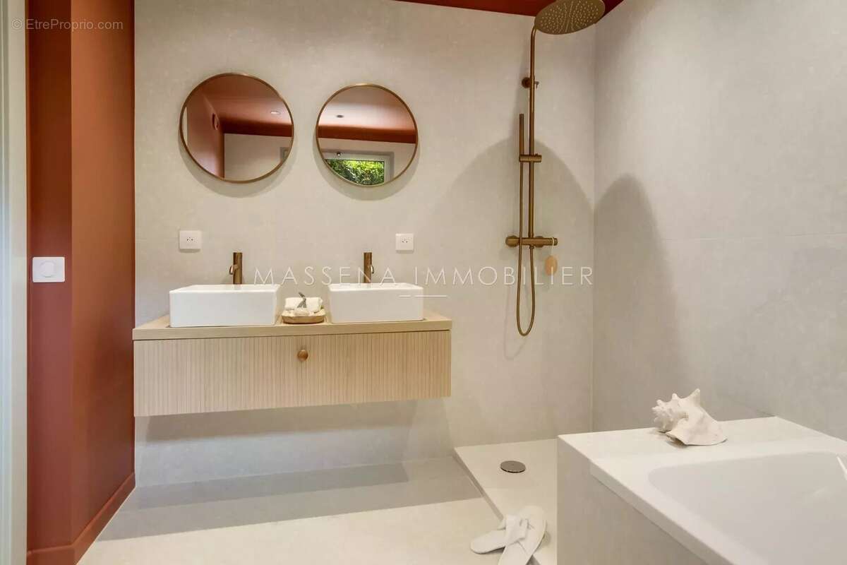 Appartement à VILLEFRANCHE-SUR-MER