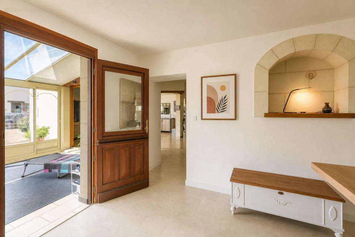 Maison de 9 pièces de 204 m² à Bourgueil - photo 2