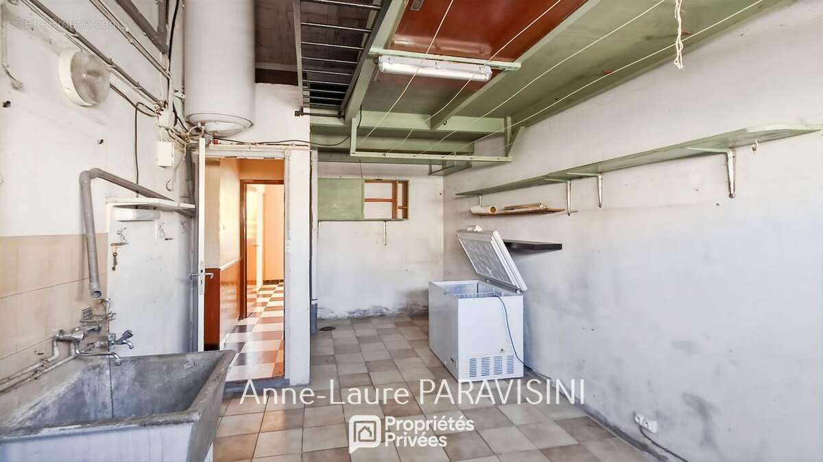 Pennautier Maison 4 chambres, garages et jardin - photo 17