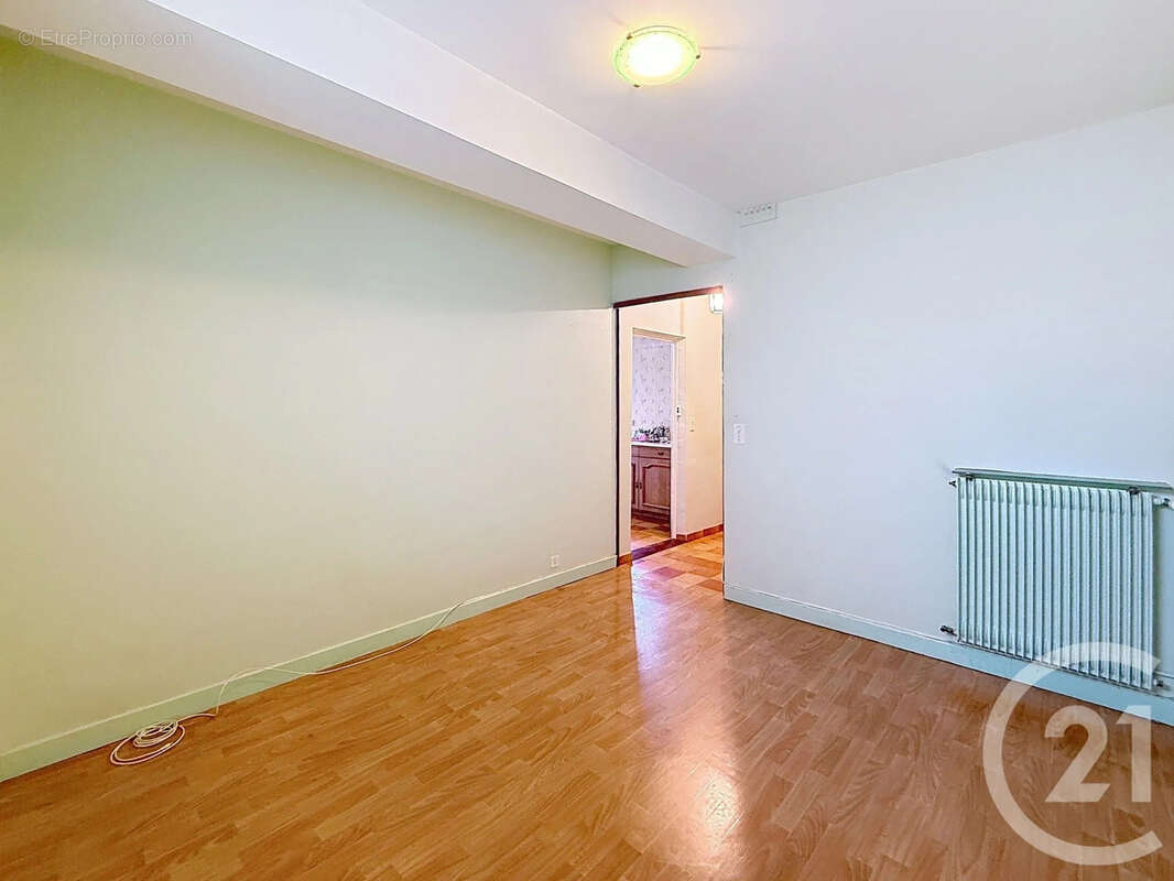 Maison à MELZ-SUR-SEINE