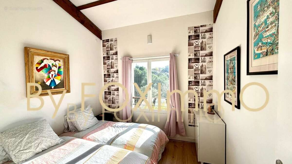 Maison à SAINT-LAURENT-DU-VAR