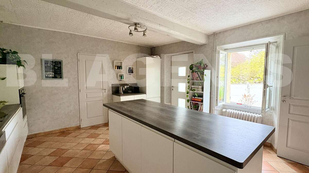 Cuisine 2 - Maison à DAMMARIE