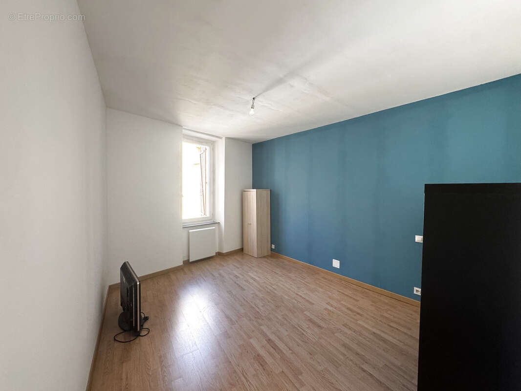 Grande maison de village avec garage en vente à Coursan - photo 6