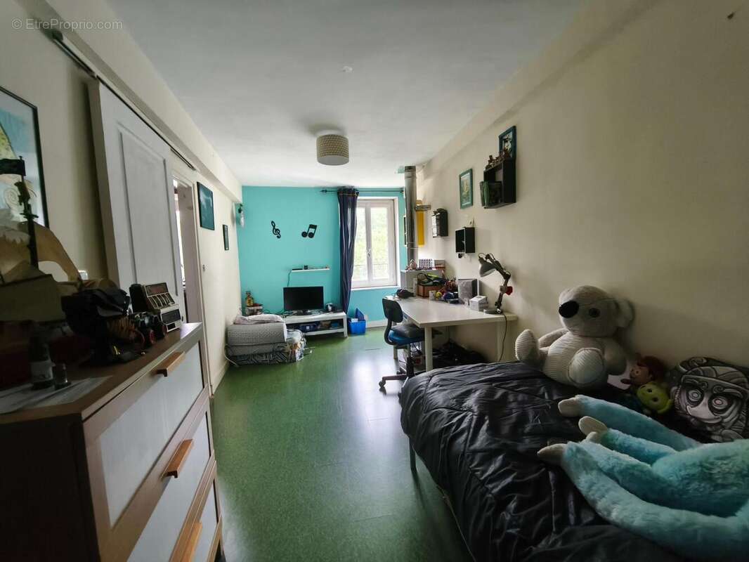 Maison 104 m² à Neufchelles  - photo 4