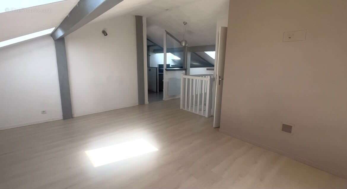 Appartement à JARVILLE-LA-MALGRANGE