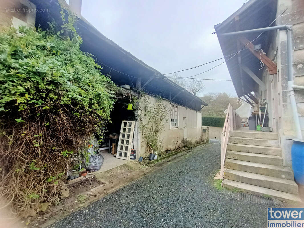 Maison à CHATILLON-SUR-INDRE