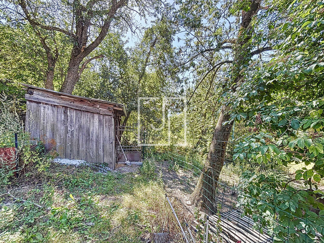 Maison à MEOLANS-REVEL