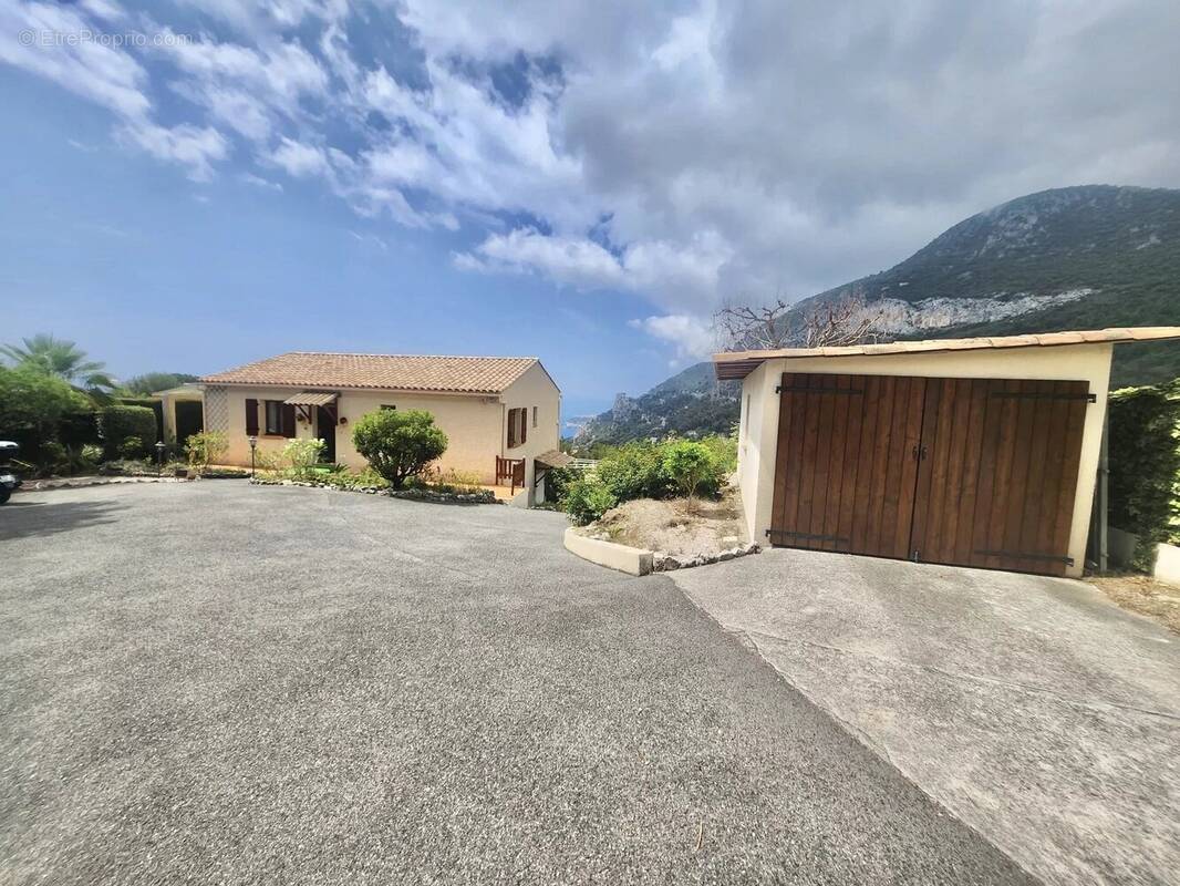 Maison à ROQUEBRUNE-CAP-MARTIN