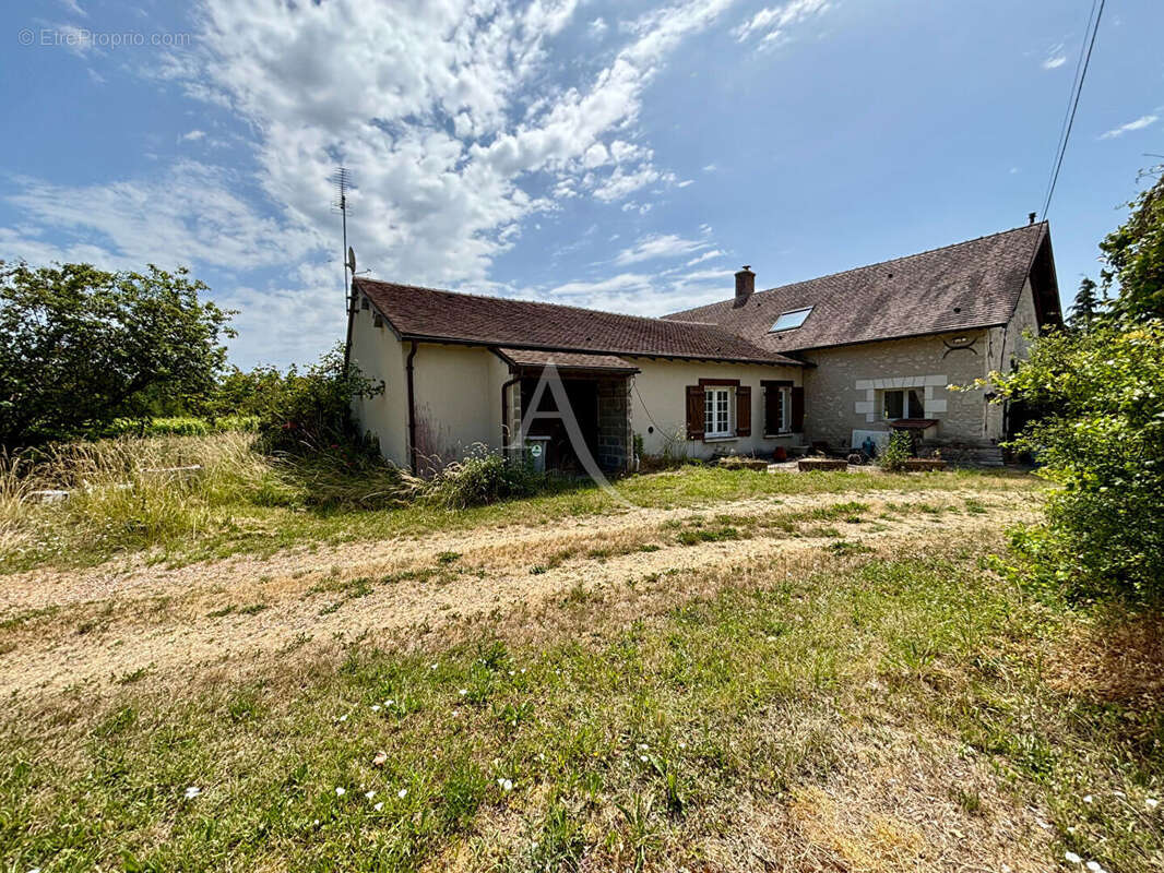 Maison à SASSAY