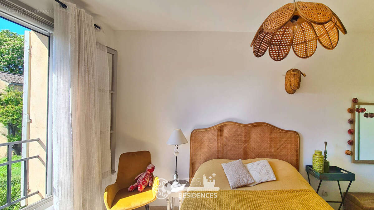 Appartement à UZES