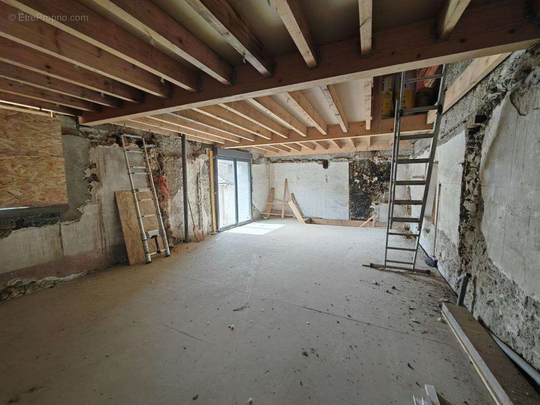 Maison à LES CABANNES