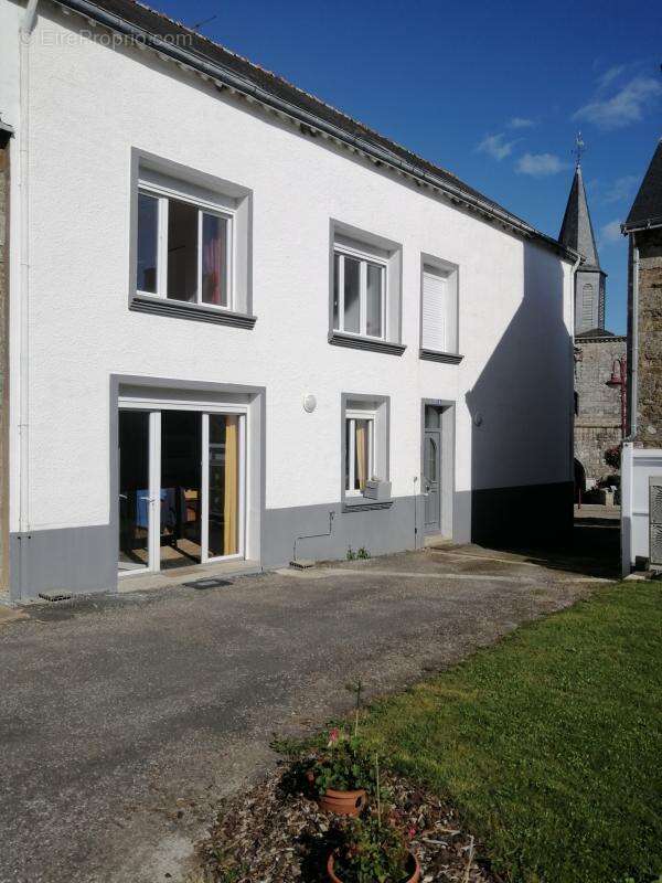 Maison à SAINT-GERAND