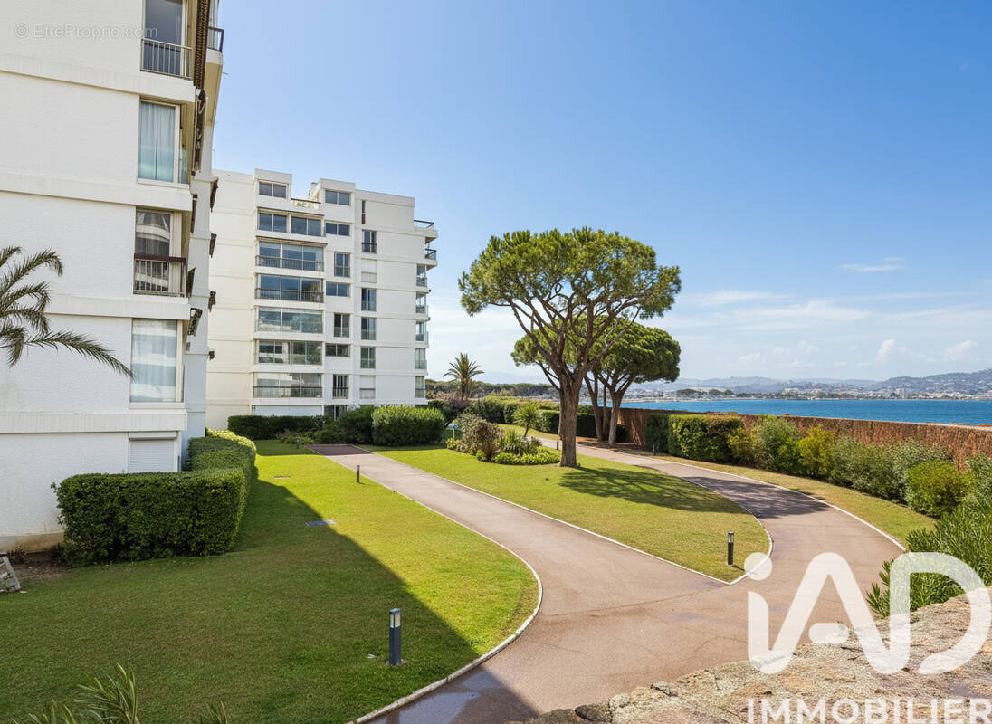 Photo 1 - Appartement à MANDELIEU-LA-NAPOULE