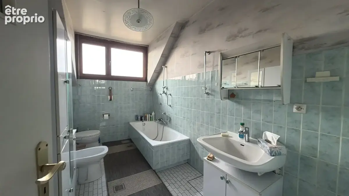 Une maison familiale aux multiples possibilités ! - photo 13