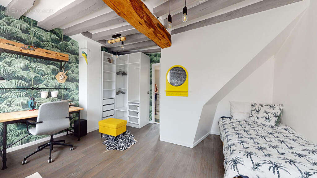 Maison à MEZY-SUR-SEINE