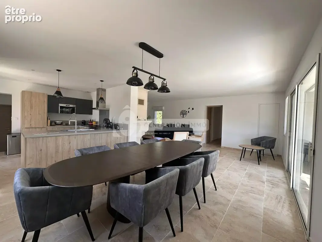Maison de plain-pied proche centre de Fontvieille. - photo 5