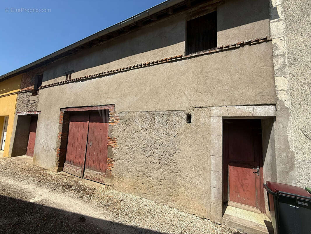 Maison à SAINT-SAUVEUR-EN-PUISAYE