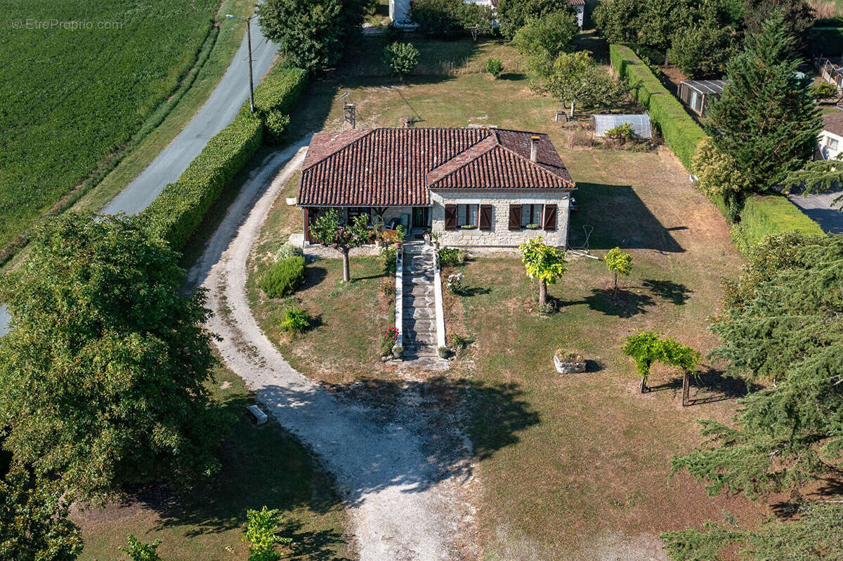 Maison à CANCON