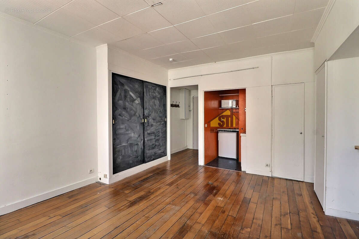 Appartement à PARIS-14E