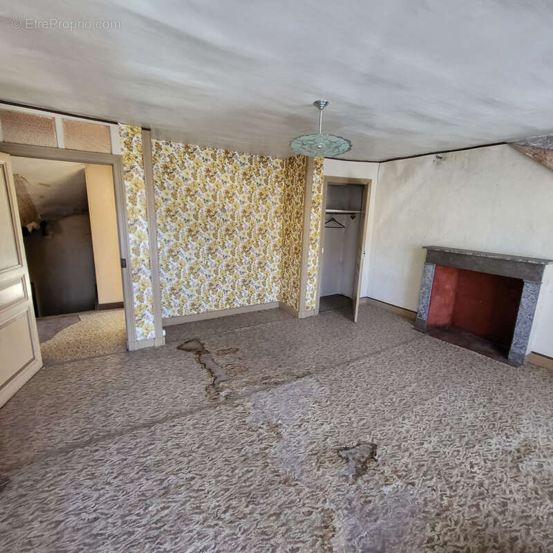 Maison à SAINT-SATURNIN