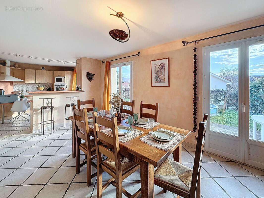 Photo 6 - Maison à SIMANDRES