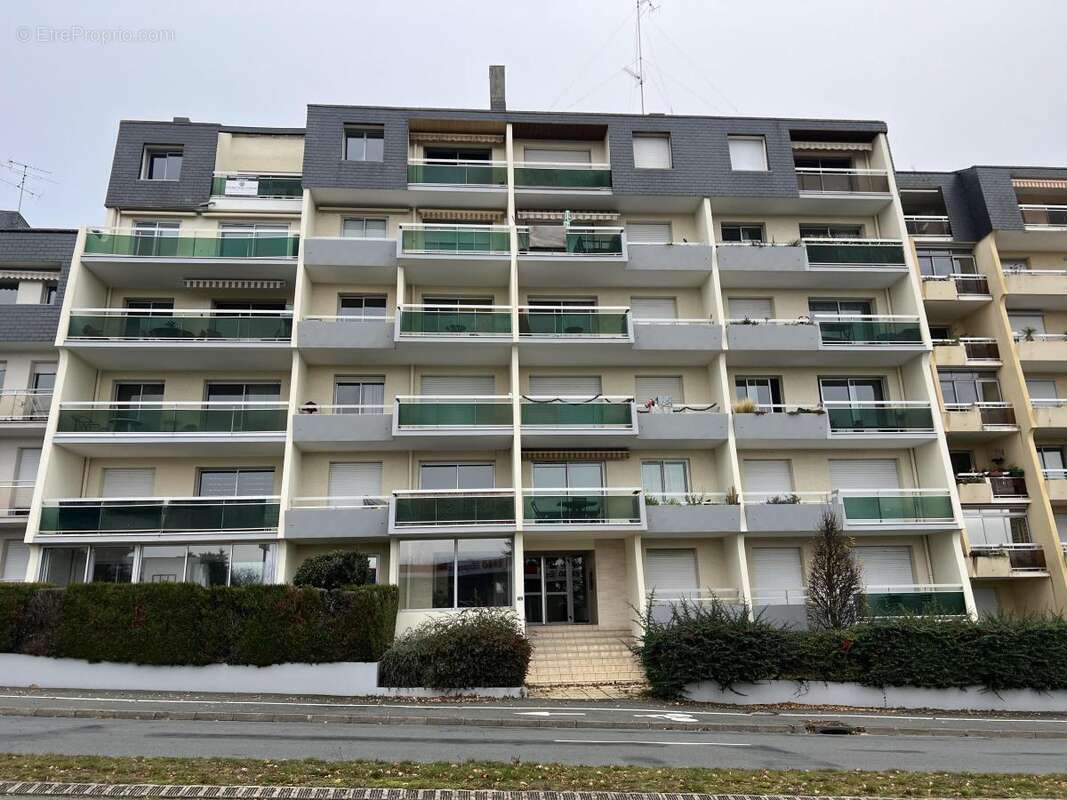 Appartement 116 m² à Cholet  - photo 8