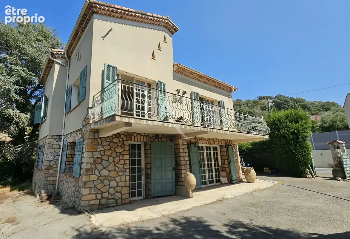 Maison individuelle à fort potentiel 150M² sur 1321 M² de terrain à Pégomas - photo 10