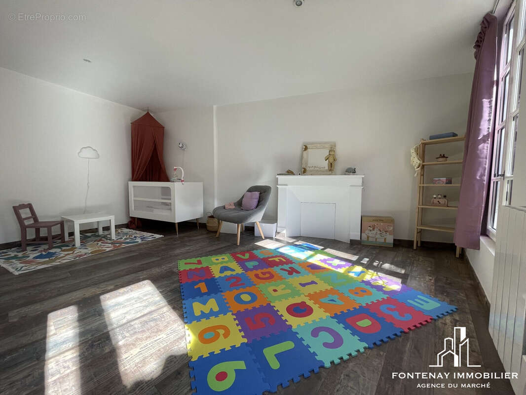 Maison à FONTENAY-LE-COMTE