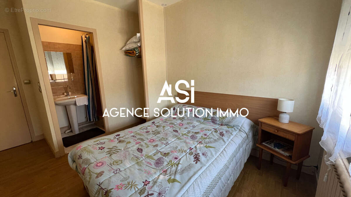 Commerce à VILLAINES-LA-JUHEL