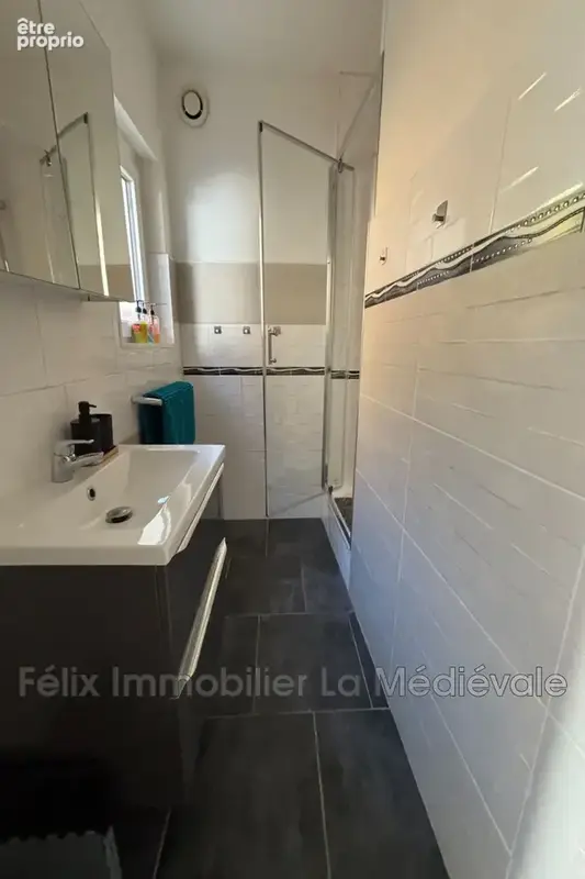 Appartement 65 m² à Sarlat-La-Caneda  - photo 7