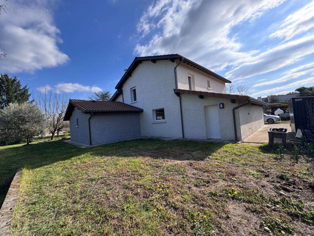 Maison à SAINT-ROMAIN-DE-JALIONAS